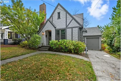 3742 SE Woodward St, Portland, OR 97202 - Photo 1