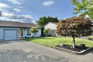 3035 NE Maloney Dr, McMinnville, OR 97128 - Photo 1