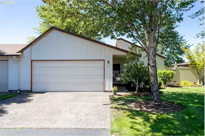 13606 NW Indian Spring Dr, Vancouver, WA 98685 - Photo 1