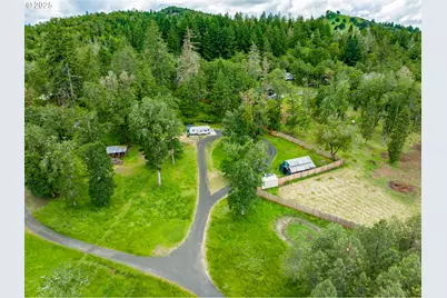 1445 Whistlers Ln, Roseburg, OR 97470 - Photo 1