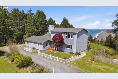 220 Flake St, Port Orford, OR 97465 - Photo 1