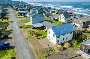 6431 NE Mast Ave, Lincoln City, OR 97367 - Photo 1