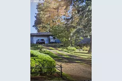 14222 SE Laurie Ave, Milwaukie, OR 97267 - Photo 1