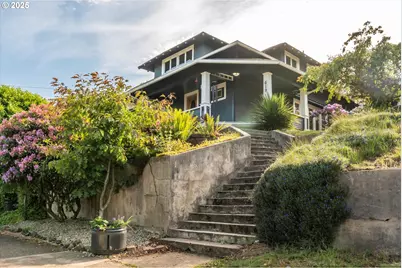 619 S 11th St, Coos Bay, OR 97420 - Photo 1