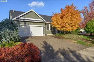 2379 SW Leo St, McMinnville, OR 97128 - Photo 1