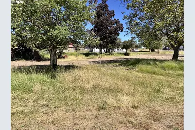 406 S East St, Joseph, OR 97846 - Photo 1