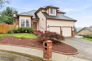 786 NE Edgehill Dr, Estacada, OR 97023 - Photo 1