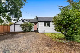 7324 SE Crystal Springs Blvd, Portland, OR 97206 - Photo 1