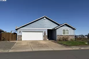 326 Auburn Ln, Creswell, OR 97426 - Photo 1