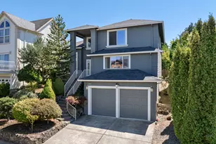 10938 SE Knapp St, Portland, OR 97266 - Photo 1