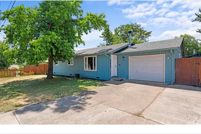 390 S Balm St, Yamhill, OR 97148 - Photo 1