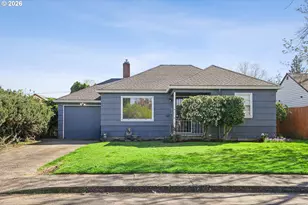 9306 SE Salmon St, Portland, OR 97216 - Photo 1