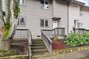 29650 SW Courtside Dr, Wilsonville, OR 97070 - Photo 1