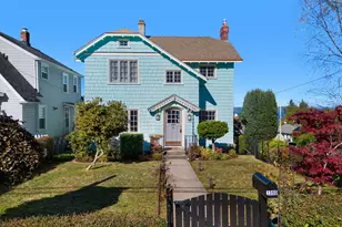 1390 Jerome Ave, Astoria, OR 97103 - Photo 1