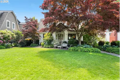 4214 SE Oak St, Portland, OR 97215 - Photo 1