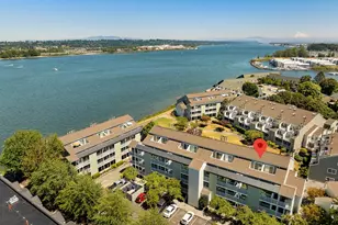 269 N Hayden Bay Dr, Portland, OR 97217 - Photo 1