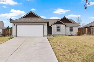 1151 NW 21st Pl, Redmond, OR 97756 - Photo 1