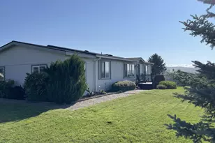 203 Court St, Enterprise, OR 97828 - Photo 1
