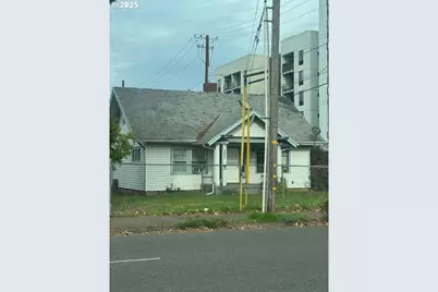 9825 NE Glisan St, Portland, OR 97220 - Photo 1