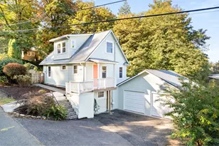 4203 SW Fairvale Dr, Portland, OR 97221 - Photo 1