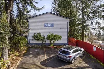 7820 SW 17th Dr, Portland, OR 97219 - Photo 1