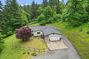 38716 Place Rd, Fall Creek, OR 97438 - Photo 1