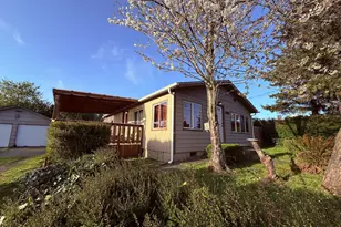 3450 Vine Ave, Coos Bay, OR 97420 - Photo 1