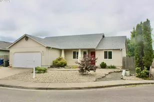 203 Robin Ct, Creswell, OR 97426 - Photo 1