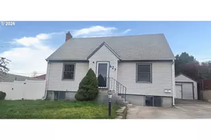 627 NW 9th St, Pendleton, OR 97801 - Photo 1