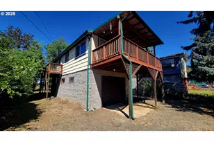 185 SE Mill St, Myrtle Creek, OR 97457 - Photo 1