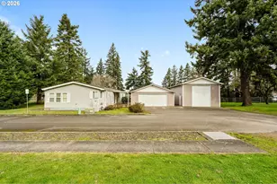 8227 SE 88th Ave, Portland, OR 97266 - Photo 1