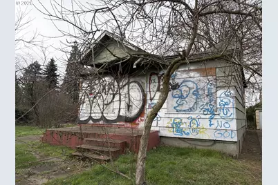 4611 N Minnesota Ave, Portland, OR 97217 - Photo 1