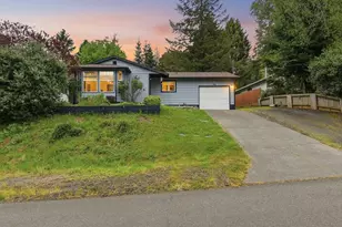 192 N Wood Ridge Rd, Coquille, OR 97423 - Photo 1