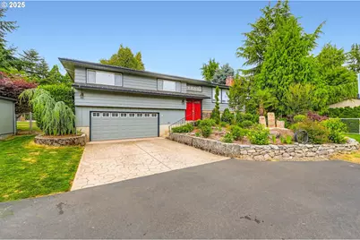 12929 SE 222nd Dr, Damascus, OR 97089 - Photo 1
