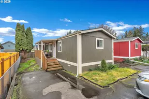 3200 SE Silverleaf Ln, Portland, OR 97267 - Photo 1