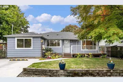 4636 SE Ivon St, Portland, OR 97206 - Photo 1