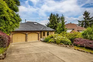 19782 Wildwood Dr, West Linn, OR 97068 - Photo 1