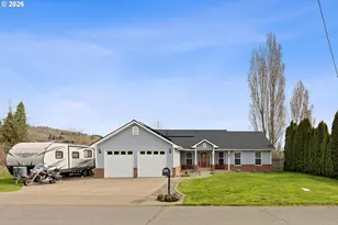 561 NW Evans St, Sheridan, OR 97378 - Photo 1