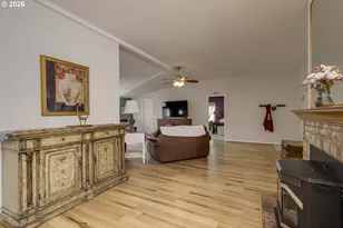 655 NE Burnett Rd, McMinnville, OR 97128 - Photo 12