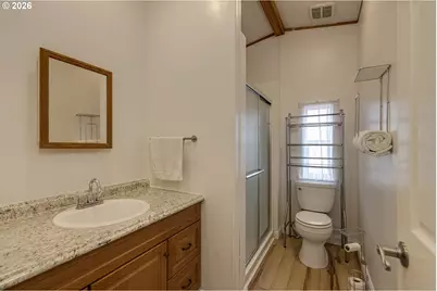 655 NE Burnett Rd #9, McMinnville, OR 97128 - Photo 20