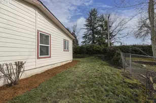 655 NE Burnett Rd, McMinnville, OR 97128 - Photo 26