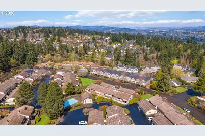 6275 Clubhouse Cir, West Linn, OR 97068 - Photo 1