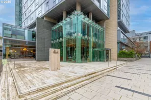 1221 SW 10th Ave, Portland, OR 97205 - Photo 1