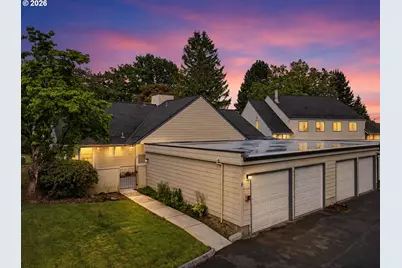55 NE Village Squire Ave #6, Gresham, OR 97030 - Photo 1
