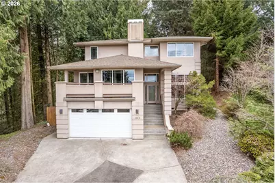 245 W St James Pl, Longview, WA 98632 - Photo 1