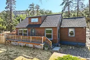 3016 W 10th St, The Dalles, OR 97058 - Photo 1