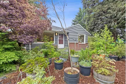 8604 N Van Houten Ave, Portland, OR 97203 - Photo 1