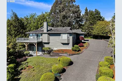 285 Waldorf Pl, Astoria, OR 97103 - Photo 1