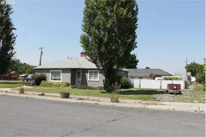 710 Broadway St, Baker City, OR 97814 - Photo 1