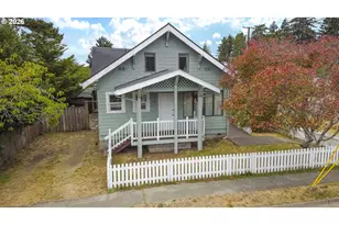 289 Harbor St, Florence, OR 97439 - Photo 1